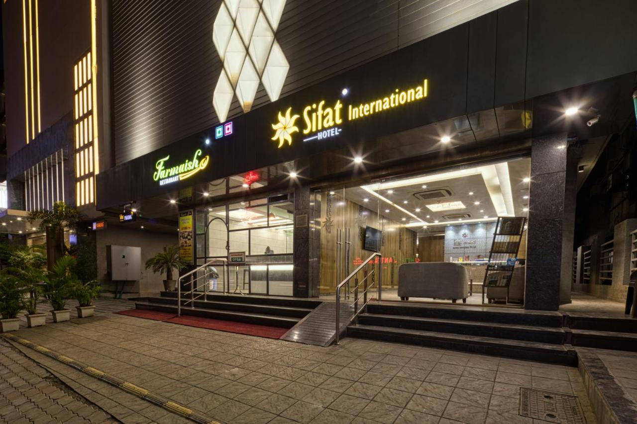 Hotel Sifat International Σουράτ Εξωτερικό φωτογραφία