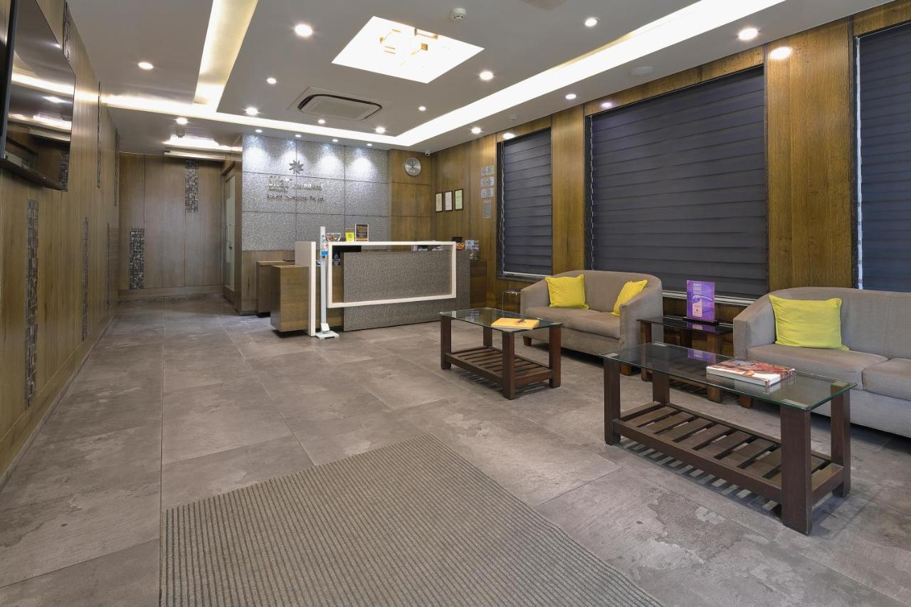 Hotel Sifat International Σουράτ Εξωτερικό φωτογραφία