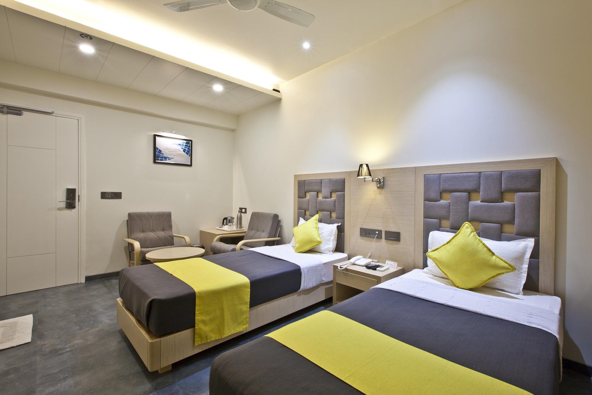 Hotel Sifat International Σουράτ Εξωτερικό φωτογραφία